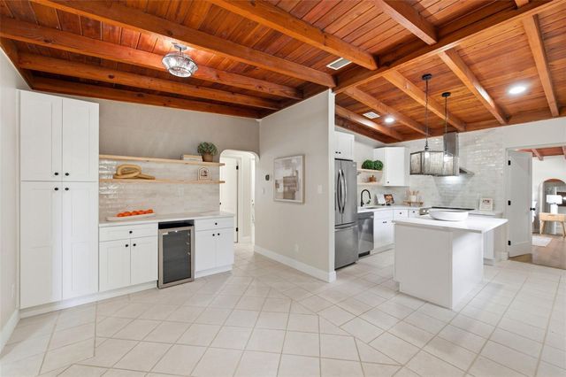 1533 SUFFOLK STREET N, St Petersburg, FL 33710