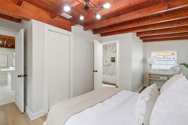 1533 SUFFOLK STREET N, St Petersburg, FL 33710