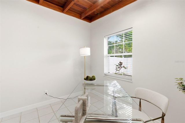 1533 SUFFOLK STREET N, St Petersburg, FL 33710