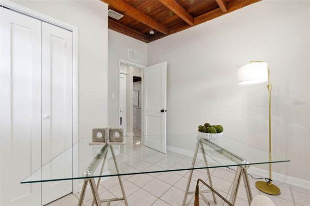 1533 SUFFOLK STREET N, St Petersburg, FL 33710