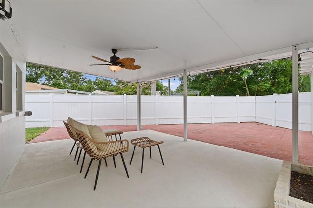 1533 SUFFOLK STREET N, St Petersburg, FL 33710