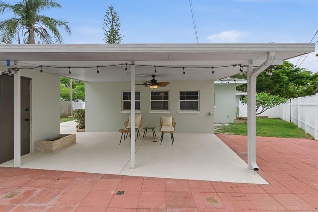 1533 SUFFOLK STREET N, St Petersburg, FL 33710