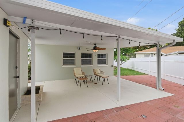 1533 SUFFOLK STREET N, St Petersburg, FL 33710