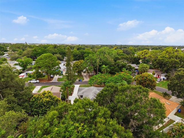 1533 SUFFOLK STREET N, St Petersburg, FL 33710