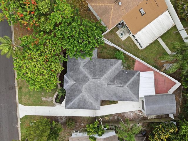 1533 SUFFOLK STREET N, St Petersburg, FL 33710