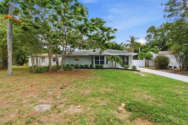 1533 SUFFOLK STREET N, St Petersburg, FL 33710