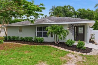 1533 SUFFOLK STREET N, St Petersburg, FL 33710