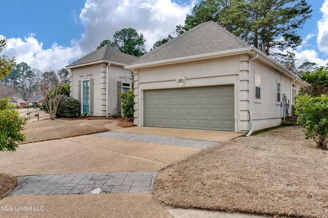 221 Bayview Drive, Madison, MS 39110
