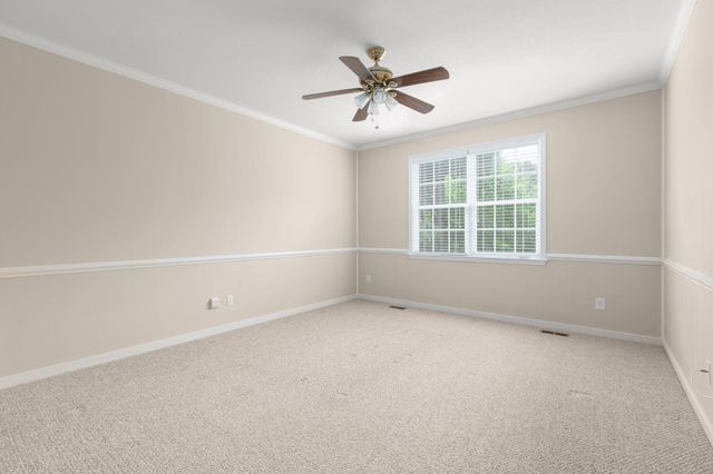 11703 LEGACY WOODS DR, Fredericksburg, VA 22407