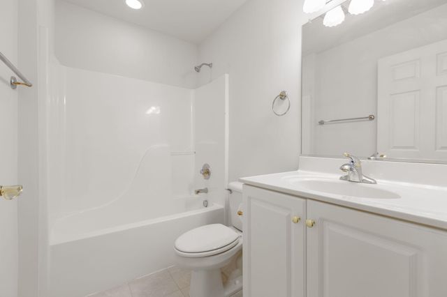 11703 LEGACY WOODS DR, Fredericksburg, VA 22407