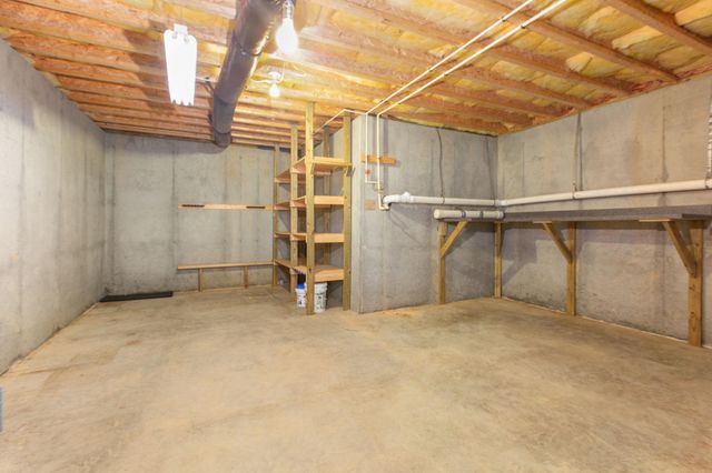 11703 LEGACY WOODS DR, Fredericksburg, VA 22407