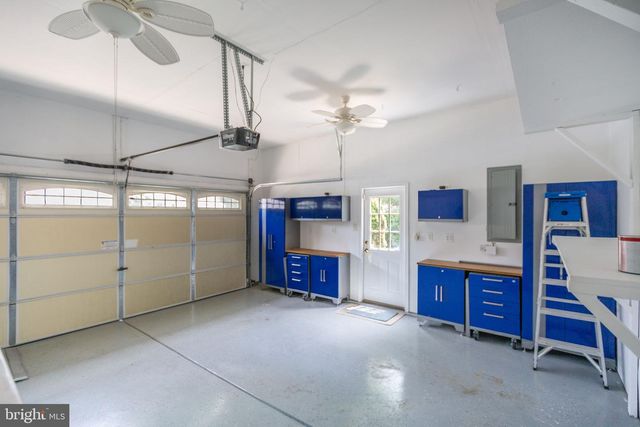 11703 LEGACY WOODS DR, Fredericksburg, VA 22407