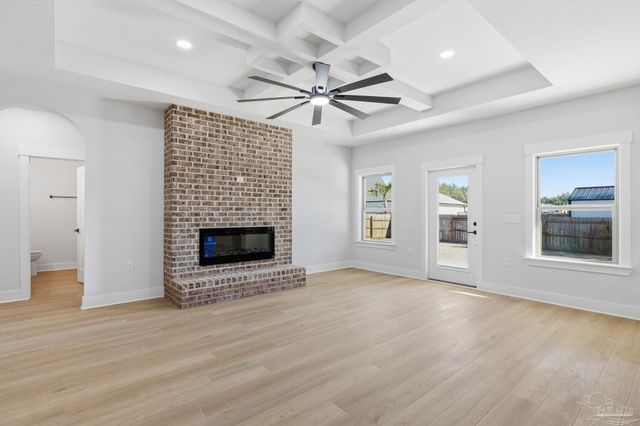 6576 Kembro Rd, Milton, FL 32570