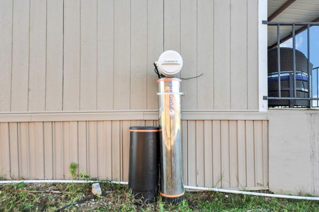 1450 Road 5734, Cleveland, TX 77327