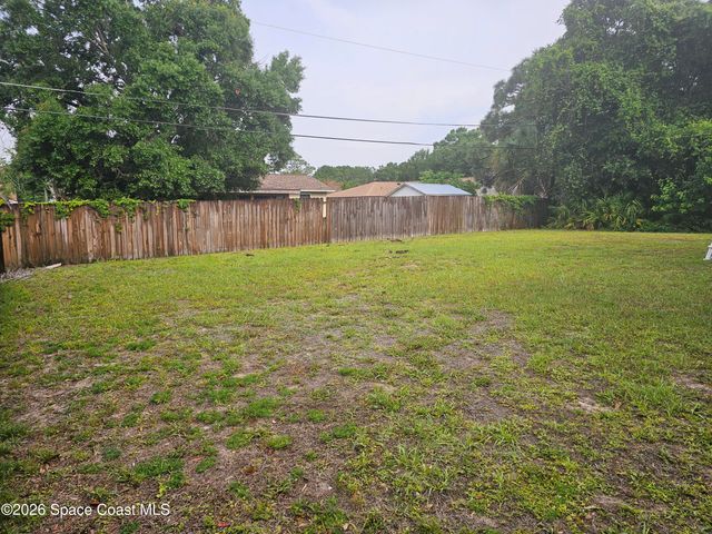 226 Pigeon Avenue NE, Palm Bay, FL 32907
