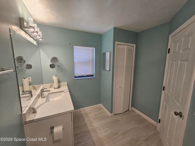 226 Pigeon Avenue NE, Palm Bay, FL 32907