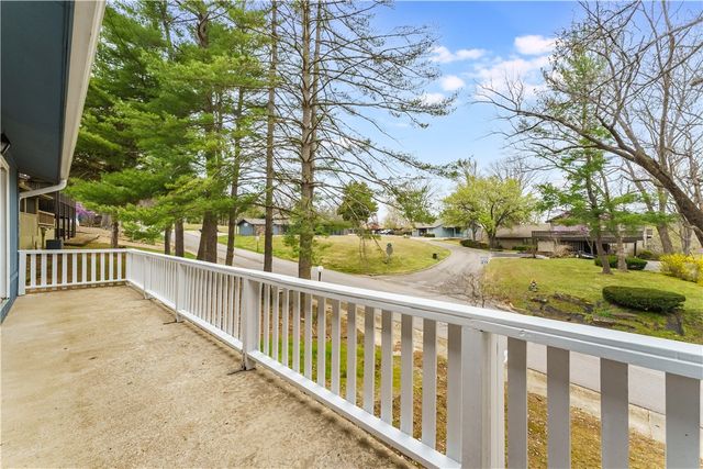 3 Tiffany Lane, Bella Vista, AR 72715