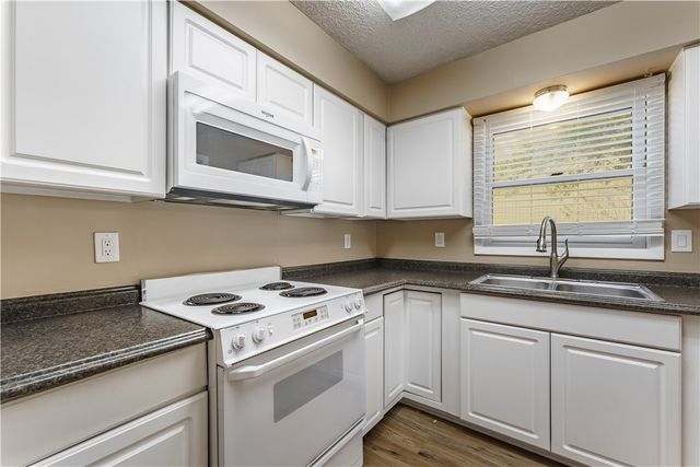3 Tiffany Lane, Bella Vista, AR 72715