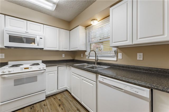 3 Tiffany Lane, Bella Vista, AR 72715