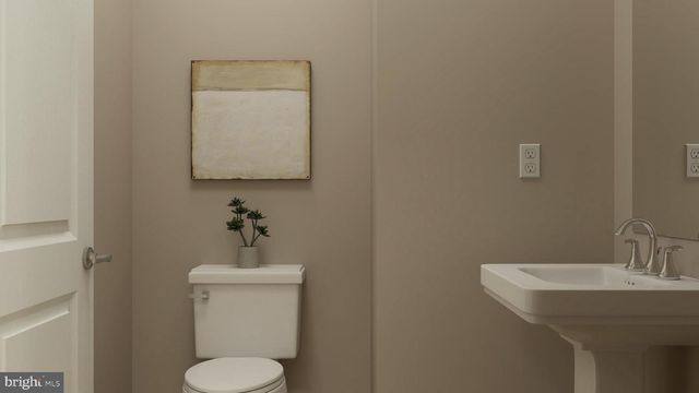 3 TURGYAN DR, Bordentown, NJ 08505