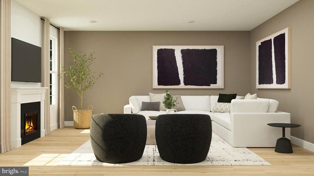 3 TURGYAN DR, Bordentown, NJ 08505