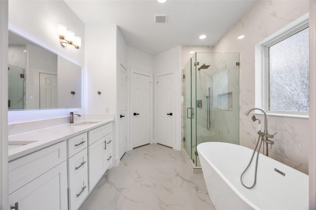 1121 Austin Street, Rosenberg, TX 77471
