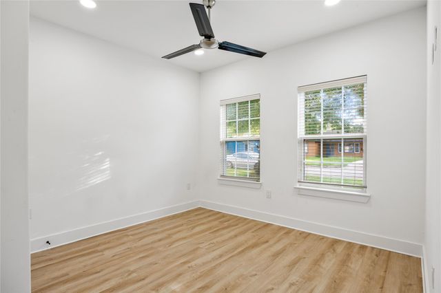 1121 Austin Street, Rosenberg, TX 77471