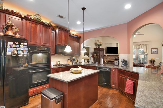 123 Kettle Oak Way, Simpsonville, SC 29680