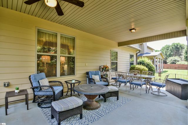 123 Kettle Oak Way, Simpsonville, SC 29680