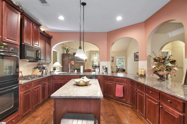 123 Kettle Oak Way, Simpsonville, SC 29680