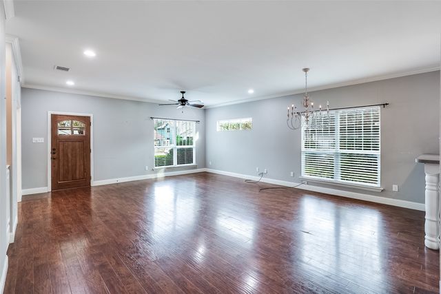 104 Bellevue Drive, Cleburne, TX 76033