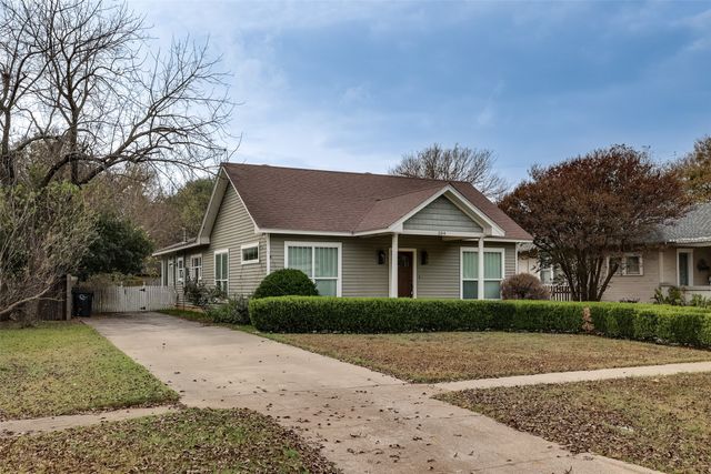 104 Bellevue Drive, Cleburne, TX 76033