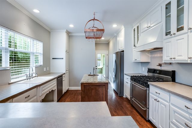 104 Bellevue Drive, Cleburne, TX 76033