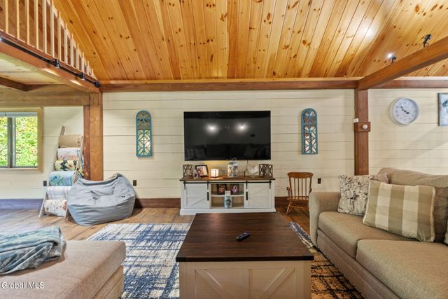 522 Starr Road, Coeymans, NY 12143