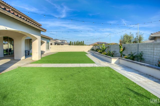 12019 Gazebo Court, Bakersfield, CA 93311