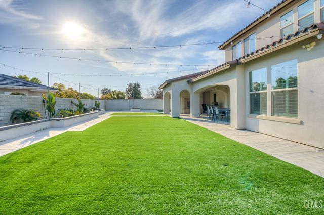 12019 Gazebo Court, Bakersfield, CA 93311