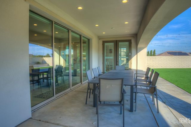 12019 Gazebo Court, Bakersfield, CA 93311