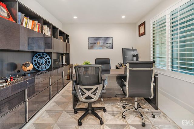 12019 Gazebo Court, Bakersfield, CA 93311