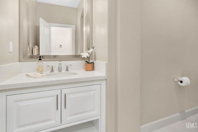 12019 Gazebo Court, Bakersfield, CA 93311