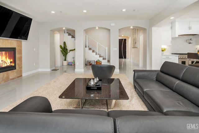 12019 Gazebo Court, Bakersfield, CA 93311