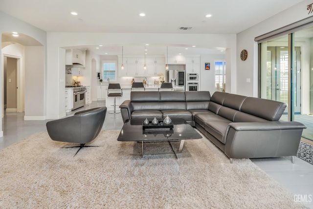 12019 Gazebo Court, Bakersfield, CA 93311