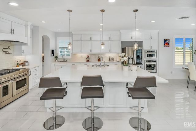 12019 Gazebo Court, Bakersfield, CA 93311