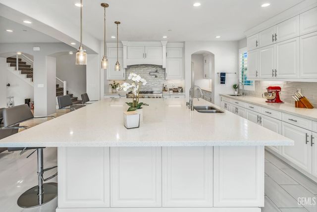 12019 Gazebo Court, Bakersfield, CA 93311