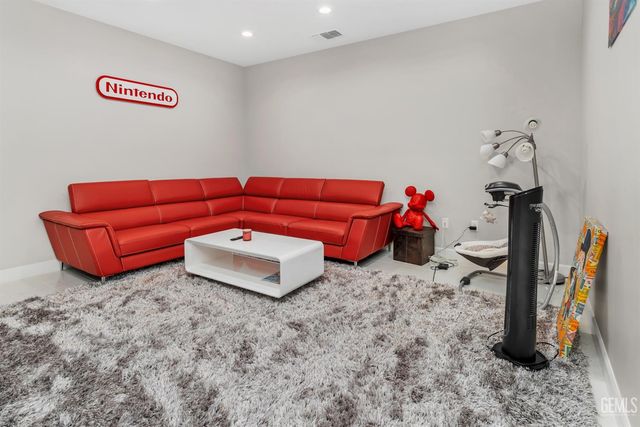 12019 Gazebo Court, Bakersfield, CA 93311