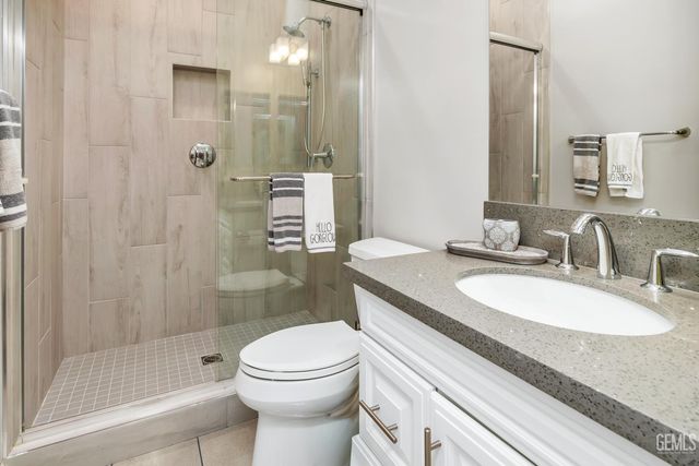 12019 Gazebo Court, Bakersfield, CA 93311