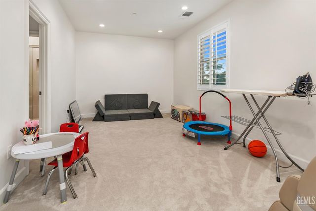 12019 Gazebo Court, Bakersfield, CA 93311