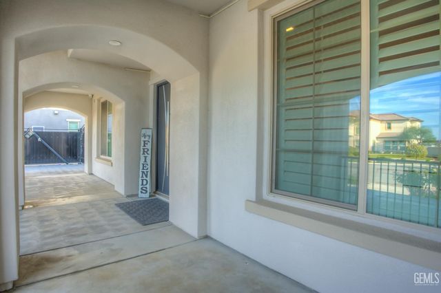 12019 Gazebo Court, Bakersfield, CA 93311