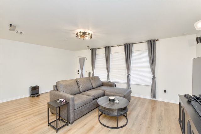 115 Tiger Trail, Cedar Hill, TX 75104