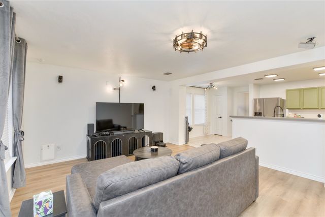 115 Tiger Trail, Cedar Hill, TX 75104