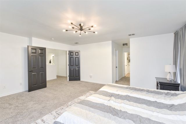 115 Tiger Trail, Cedar Hill, TX 75104